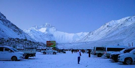 珠穆朗玛峰，发自世界之巅的问候