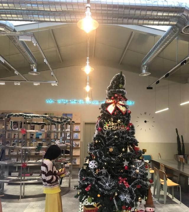 \＂i0\＂: \＂激光祛痘一般多少钱一次\＂今年春季超火的半身裙搭配,时髦百搭优雅又显女人味,赚足回头率