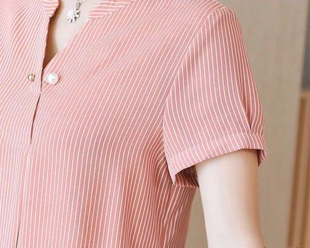 发现，不穿裙子的女人!都爱穿这“流氓衫”，配短裤，超有女人味