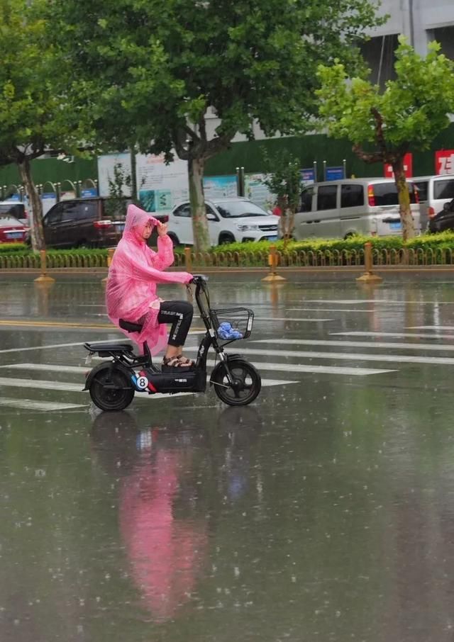 台风今天傍晚再次登陆，山东发“红警”！德州有大雨到暴雨！防汛