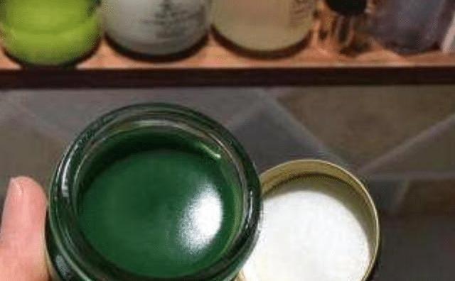 泰国当地人都不买的东西,却遭中国游客哄抢,导游:“灵丹妙药”