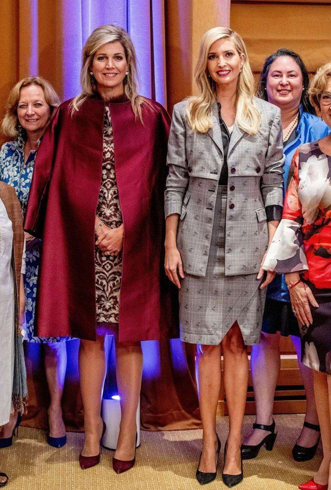 伊万卡与荷兰王后同框，身穿职业套装优雅干练!