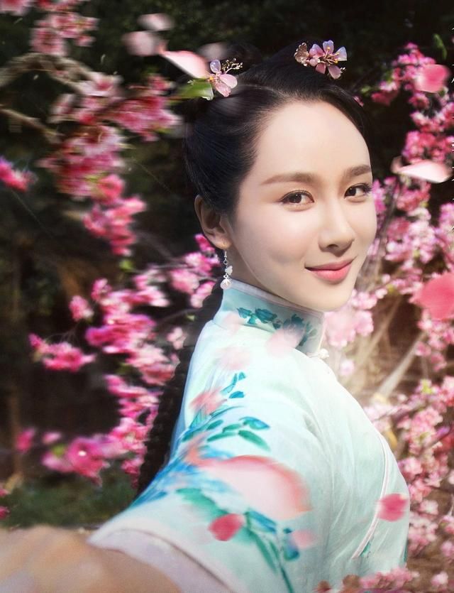 香蜜中的杨紫，古装造型多变，秒杀现代造型！