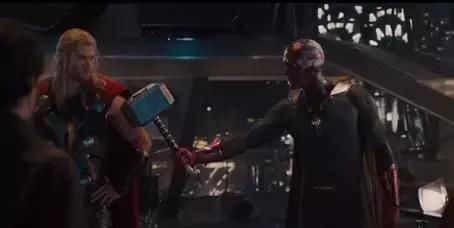 雷神的大锤只有一人能举,超人、幻视、神奇女