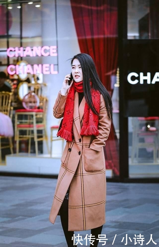  努力：人们还是喜欢随性舒服的穿搭，相信很多人一眼就会爱上这种风格