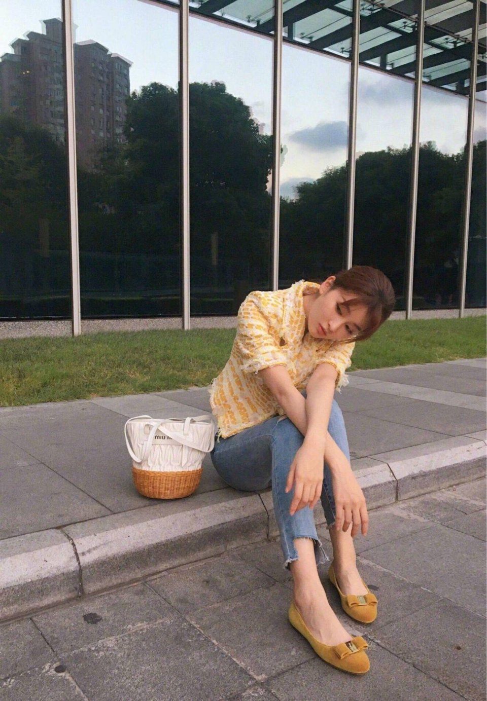 秋天没有灵感,穿不出范儿?学乔欣凹不就得了