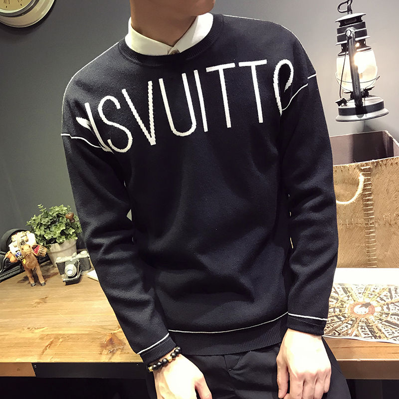 男人不管有没有钱，建议你瞧瞧下面这款毛衣，显年轻又保暖