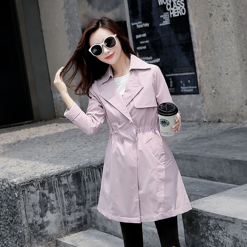 70后女人别着急买风衣!现流行这样的秋装外套，便宜舒适又大方