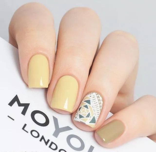 100款夏日美甲清单，请直接拿给你的美甲师安排!