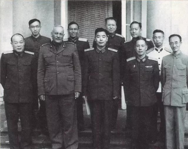 开国将军到农民家吃饭，看到桌上这样的菜，立马掉头走人