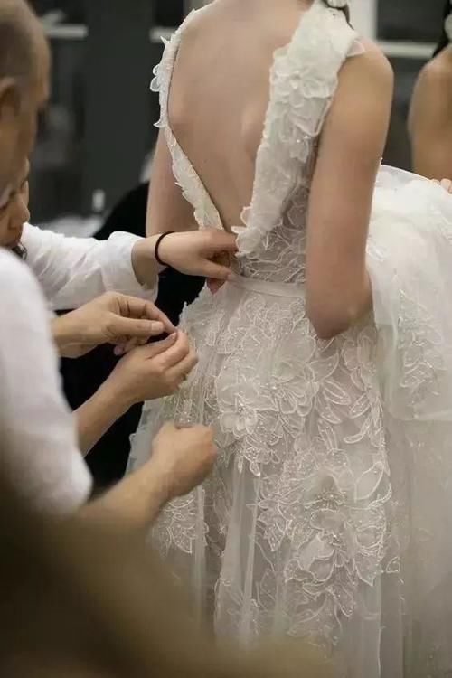 「差别」同款衣服,100元和1000元的差别在哪里?知道才能做好销售