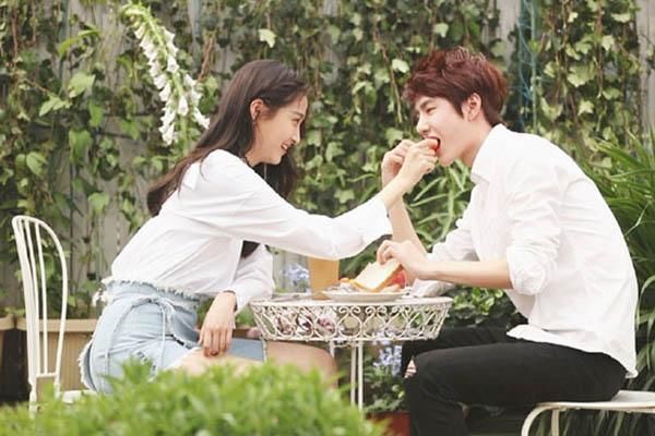 关晓彤深夜发文:仅有十几个字,却让人想起了鹿