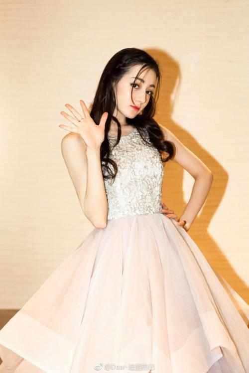 假如七公主都由热巴扮演, 网友: 看到蓝公主之后, 开始不淡定了!