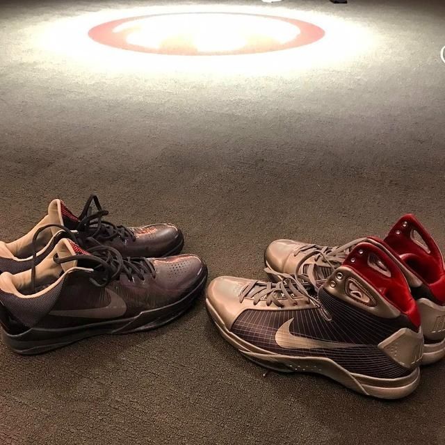  「Kobe」「鞋王」又来“拉仇恨”！这双 Kobe 5 全网仅此一双