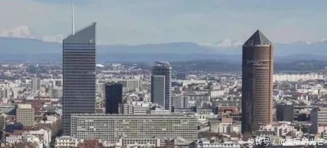 法国第二大城市,只有3栋百米高楼的国际大都市,有点不敢想象