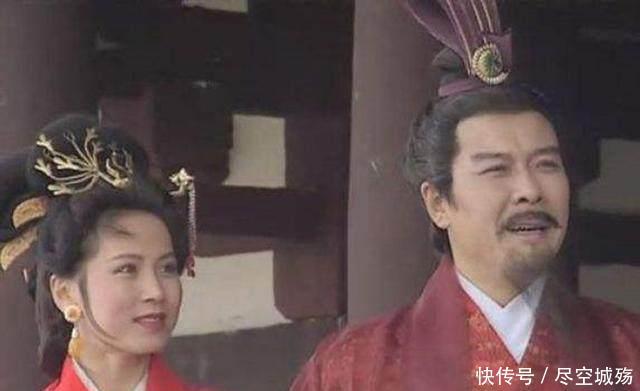 『借助别人』诸葛亮让刘备娶一寡妇，刘备不愿意，当得知其身份后立马找人说媒！