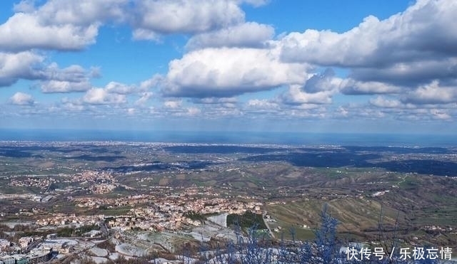  「唯一」全球唯一没有红绿灯的国家，汽车比人口还多，却从不堵