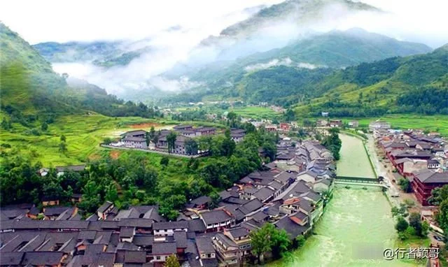 一条街上跨仨省,中国最“特别”的古镇,有着最原始的味道【2020热门旅游景点】