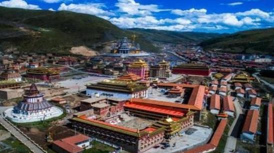 国内这一秘境,是财神居住的地方,也是高僧们向往的修行胜地