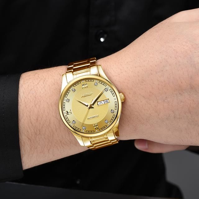 万万没想到，这么低的价钱还有这么高档的手表，忍不住买了3个