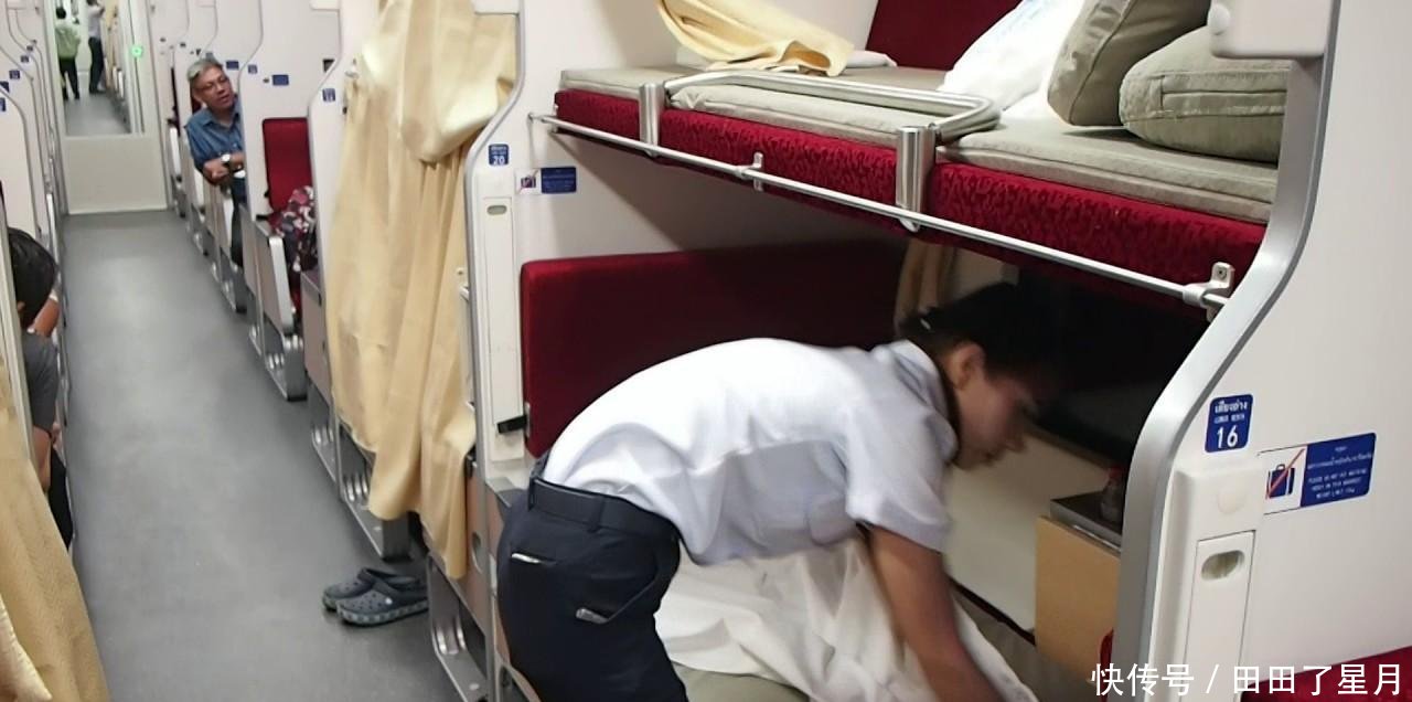 让中国游客惊呆的泰国火车,买的卧铺却是座位到了晚上瞬间明白