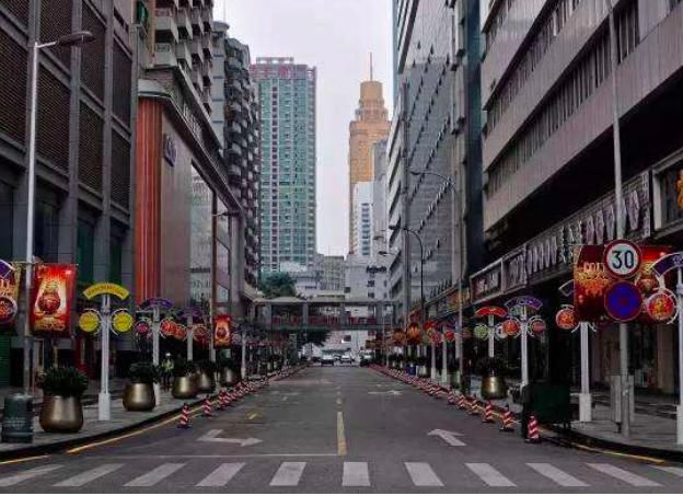 北上广＂空城＂，春节期间大街上几乎没人，地铁公交都有空位