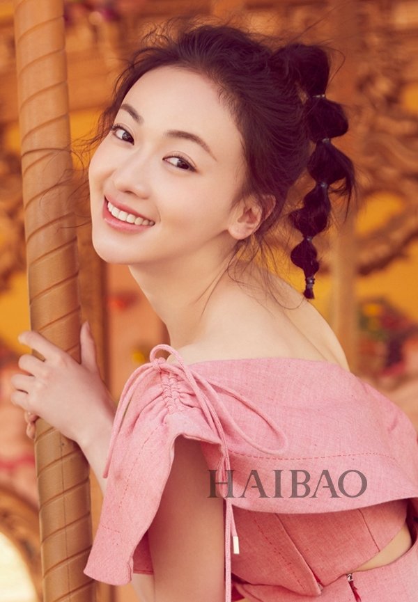 不信50款女星发型没你喜欢的!杨幂小辫超吸睛，＂璎珞＂吴谨言剪