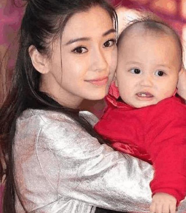 这下整容谣言不攻自破了,杨颖大方晒娃,小海绵很像她