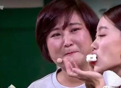 赵丽颖被曝停工原因，明星们为什么开始害怕卖惨了