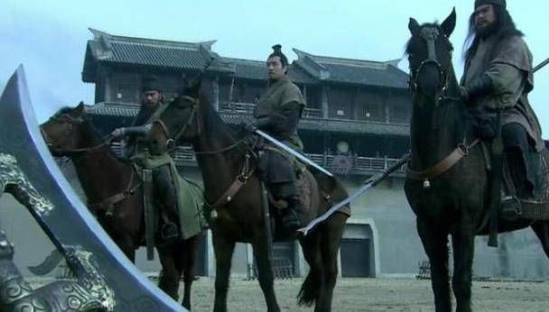「三国」吕布未斩杀过什么名将,只杀过两个菜鸟,为何被称为三国第一?
