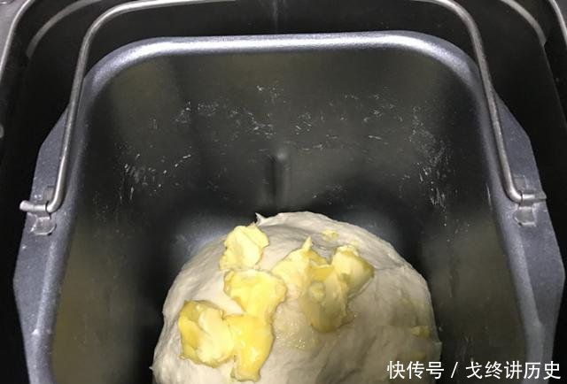  【拉丝】不用揉出手套膜，面包暄软又拉丝，操作简单，小白看一遍也能学会！