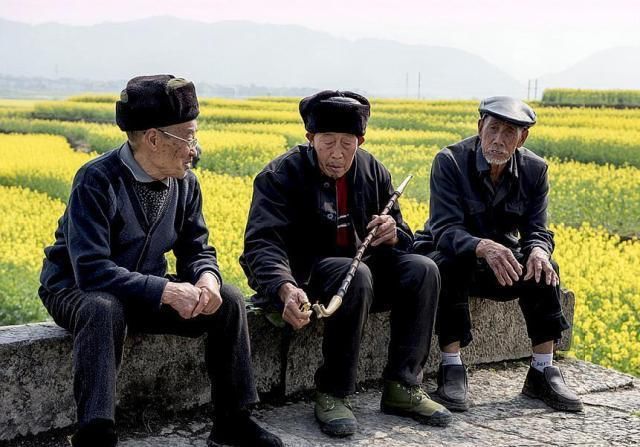 农村俗语“好女不观灯，妇男不鞭春”到底啥意思，又有何道理?