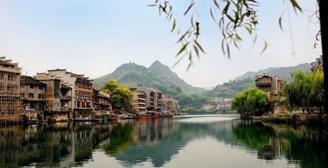 我国最美的一座古镇，被誉为“东方的威尼斯”，你知道是哪吗？