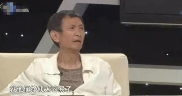 【垃圾桶】毛晓彤出生被父亲扔垃圾桶，成名后被索要5000万，还闹上了剧组