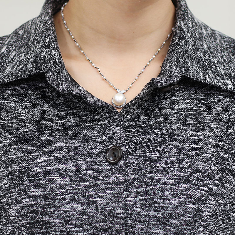 新颖又不贵的秋装妈妈外套，时髦又减龄，穿出时尚感