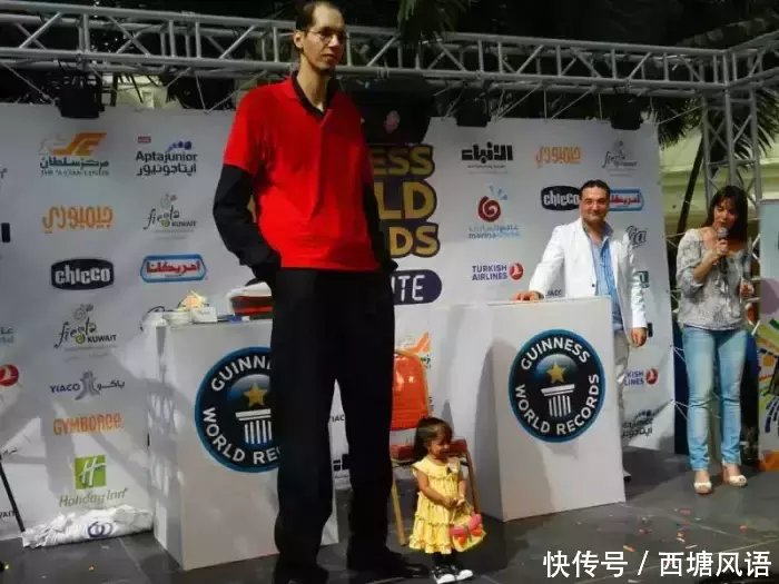 全球6个“十分特别”的女人: 有人像芭比娃娃, 有人胖到走不动路!