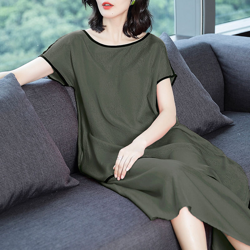 老婆贼会搭!新款优雅的高档氨丝裙+时尚高跟鞋，真是迷死人了