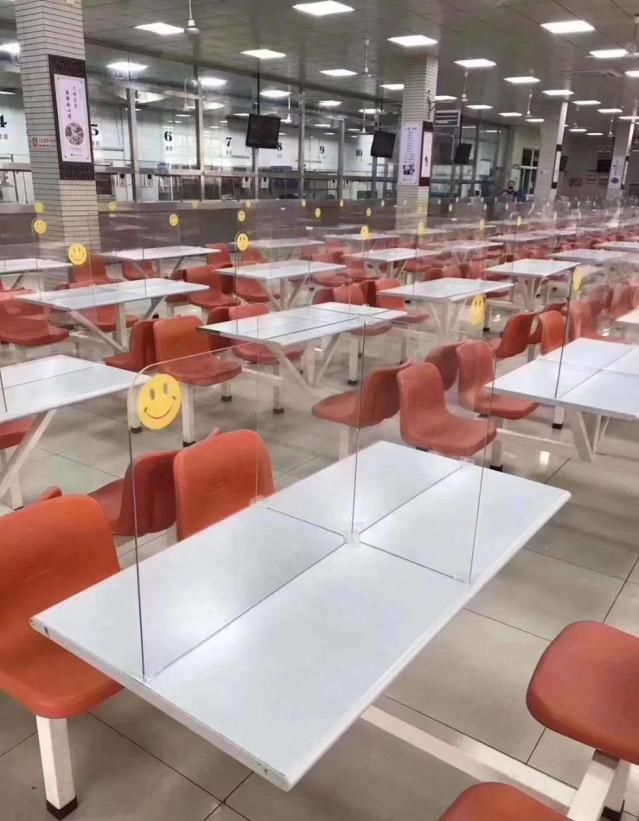  『间隔』“教室无法间隔一米以上”上热搜! 南外的这张照片亮了