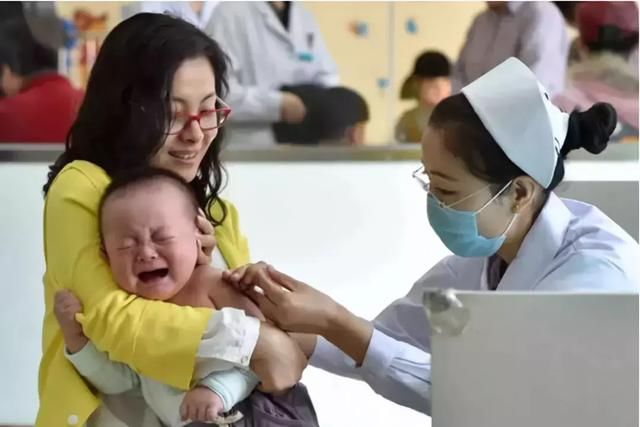 疑似长生法人儿媳，整容网红小三上位，如今在疯狂删除炫富照片！