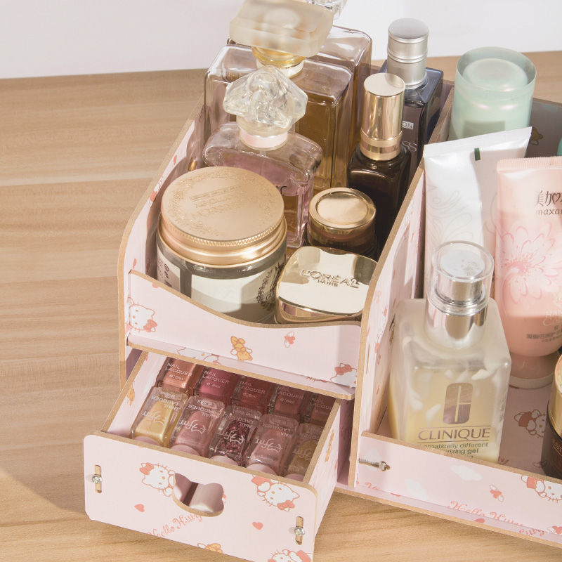 爱美是女生的天性，有了这几款化妆台，上妆更精致