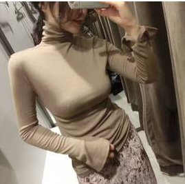 难怪，丰满女人都这样穿上街，性感温暖两不误