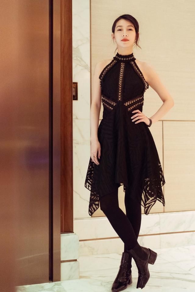 温雅穿连体阔腿裤，瞬间气场直飚2米，没168身高就别尝试了!