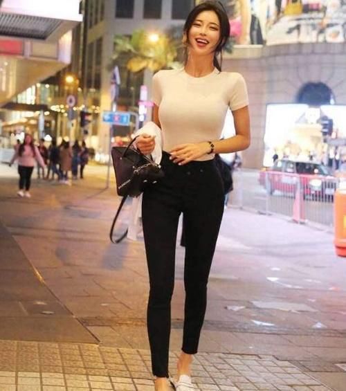 清凉一夏:夏日街拍清爽美女，时尚感能看爆你双眼饿死”鸡“