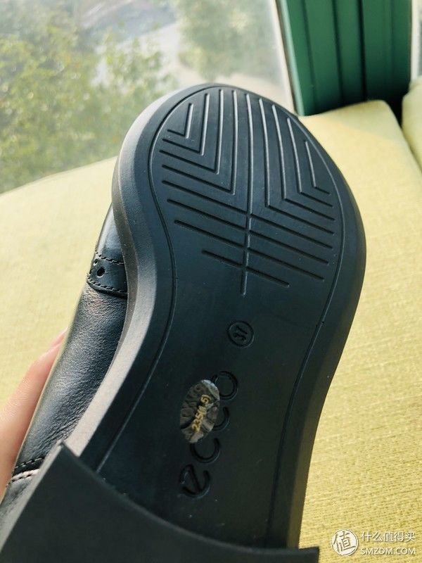 敲代码的小仙女的日常晒鞋 篇三:这双ECCO的雕花切尔西靴真好看