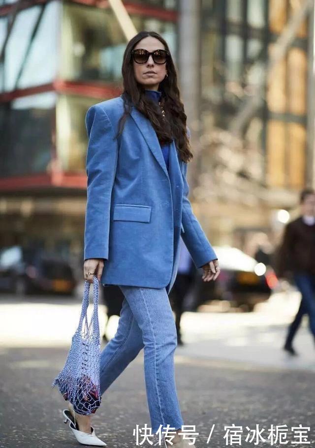 【舒适】扔掉你的高跟鞋吧!今年流行''小猫跟'',时髦舒适走多远都不会累脚