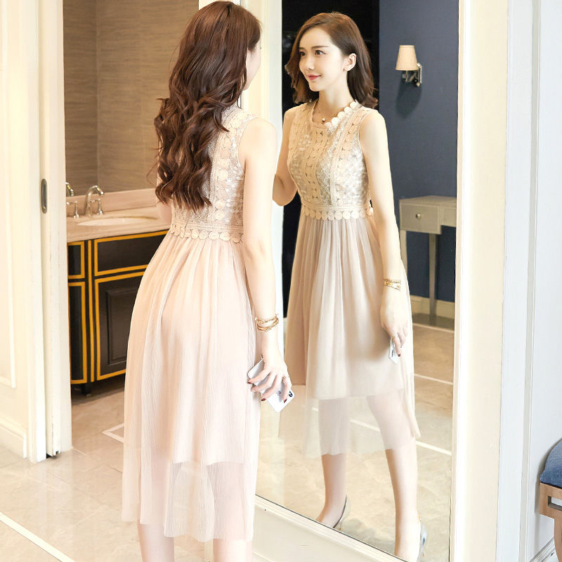 如果你喜欢连衣裙,看看下面几款“冷淡裙”,淡雅清新又不失时尚