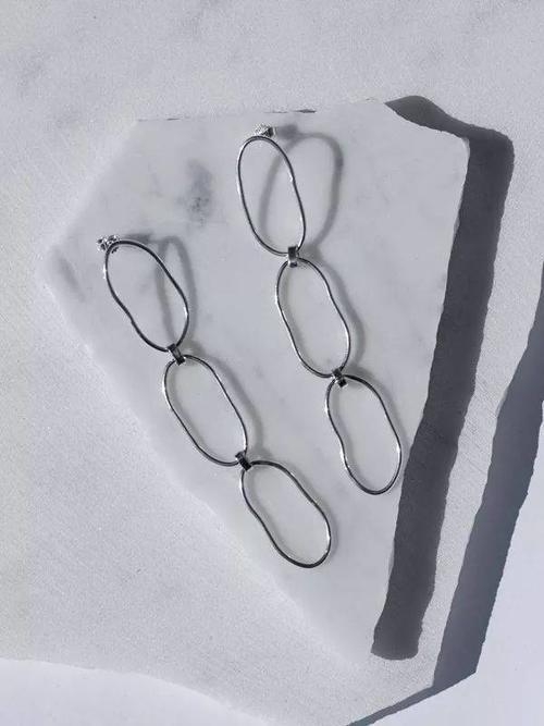 极简风的北欧首饰,安抚了你的少女心!