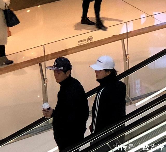 为什么深夜秒删微博，究竟是新剧炒作还是感情破裂