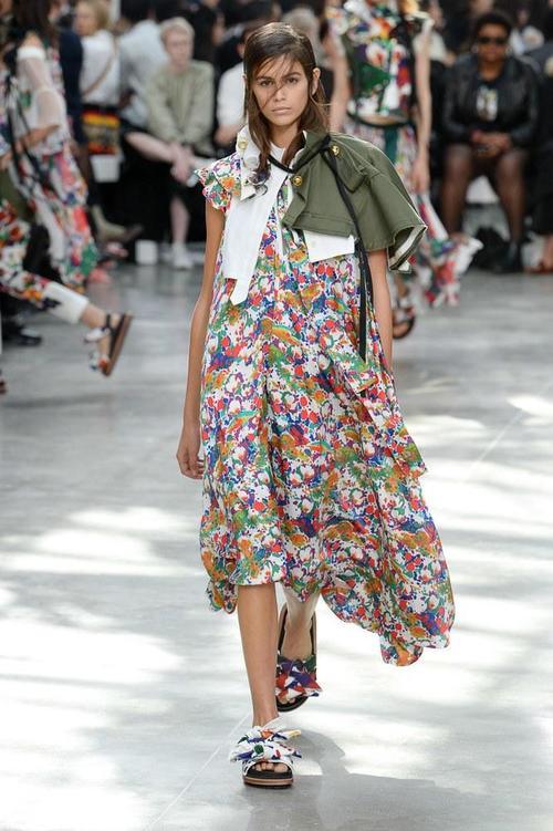 2019春夏时装周上这个小众的牌子 Sacai简直美的不像话