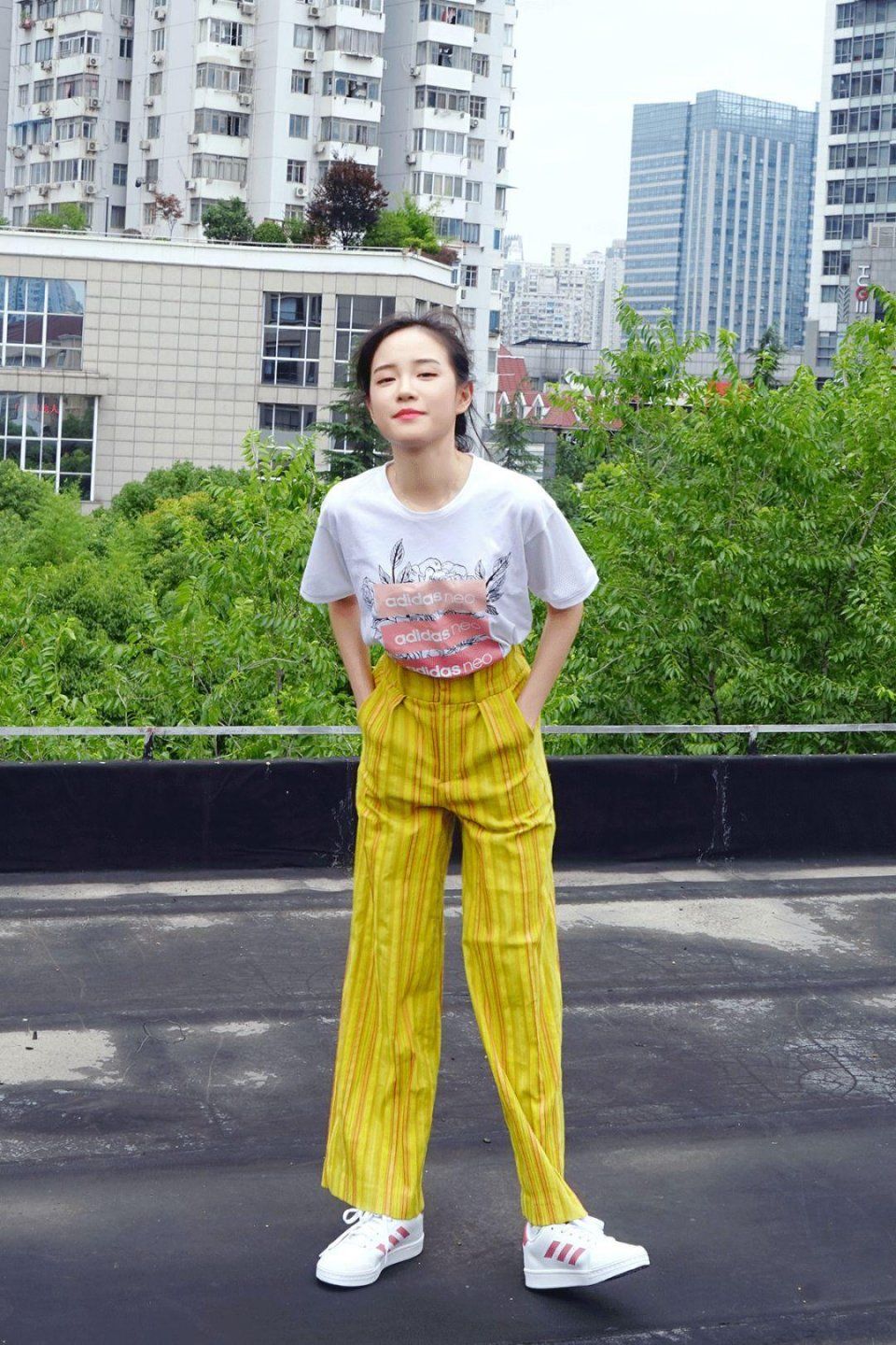 30岁的助理说，和17岁的四字弟弟谈恋爱，绝对不是姐弟恋